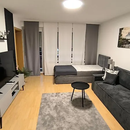 Appartamento Tolle Lage - Modern - Zentral Gelegen - 2 *