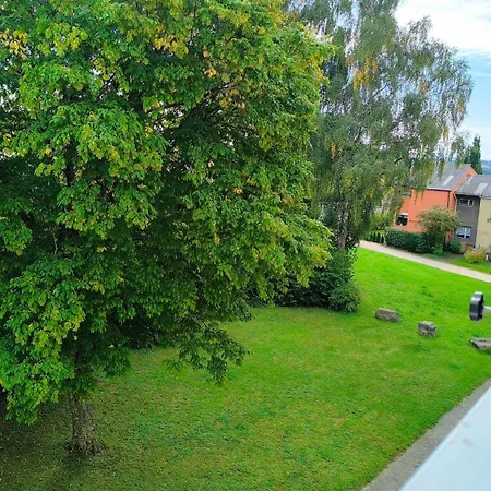 Tolle Lage - Modern - Zentral Gelegen - 2 *